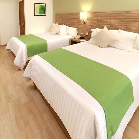 Wyndham Garden Monterrey Valle Real Exterior foto
