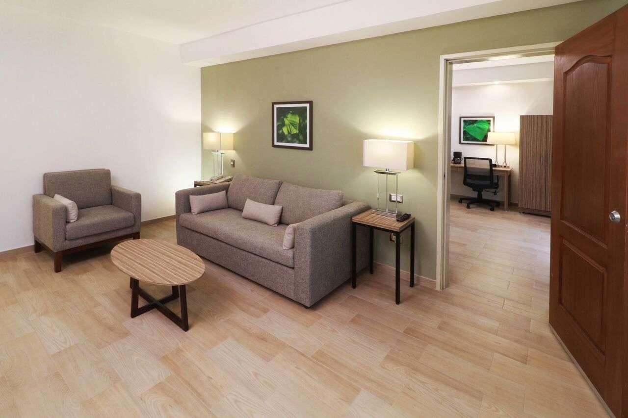 Wyndham Garden Monterrey Valle Real Exterior foto