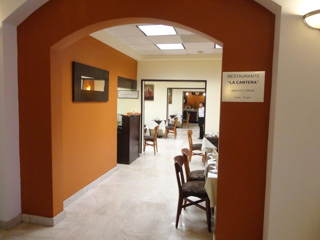 Wyndham Garden Monterrey Valle Real Restaurante foto