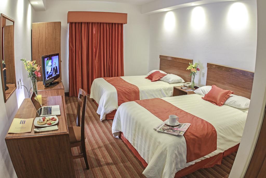 Wyndham Garden Monterrey Valle Real Quarto foto
